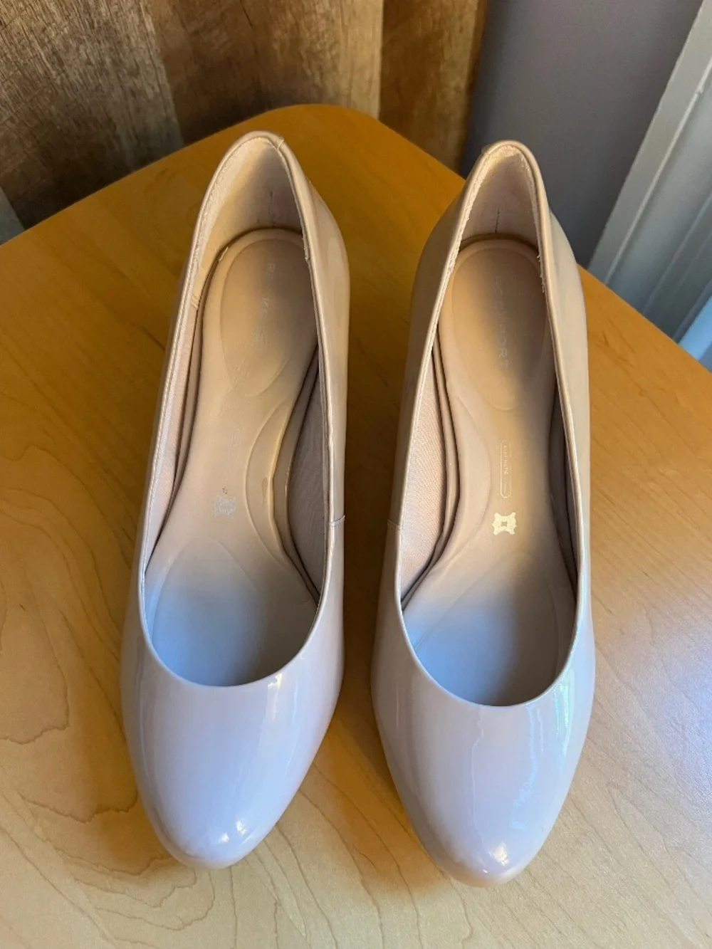 Rockport Warm Taupe Patent Pumps Heels Size 7